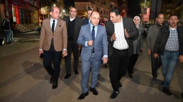 محافظ الغربية يقود جولة ليلية بكفر الزيات لمتابعة تنفيذ قرار غلق المحال محافظ الغربية يقود جولة ليلية بكفر الزيات لمتابعة تنفيذ قرار غلق المحال