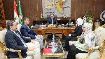 محافظ المنوفية يكرم مديرة مستشفي حميات شنتنا الحجر ومديرة المركز التكنولوجي ببركة السبع