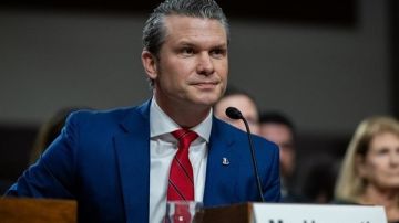 وزير الحرب الأمريكي: سنواصل التفاوض مع إيران تحت القصف