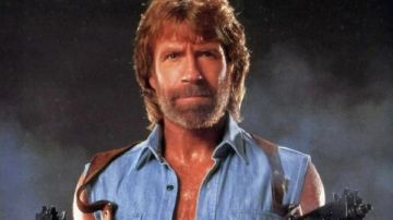 الحزن يخيم على الوسط الفني بعد وفاة تشاك نوريس