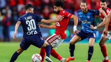 بسبب تضارب مواعيد الدوري.. خبير تحكيمي يهاجم قرعة الأهلي وبيراميدز بسبب تضارب مواعيد الدوري.. خبير تحكيمي يهاجم قرعة الأهلي وبيراميدز