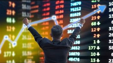 خبير: مؤشرات البورصة تتحرك لمستويات تاريخية بعد عيد الفطر فيديو