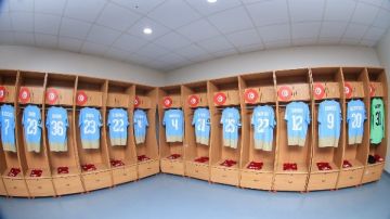 شاهد غرفة ملابس الأهلى قبل مباراة الترجي التونسي