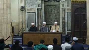ملتقى الأزهر بعد صلاة التراويح يناقش آداب العيد في الإسلام