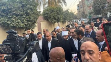 وزير الأوقاف يشارك في ختام مسابقة أصوات من السماء وحضور أطول مائدة إفطار ..صور