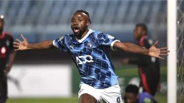 أحمد حسن : تعثر مفاوضات التجديد بين بيراميدز وفيستون مايلي