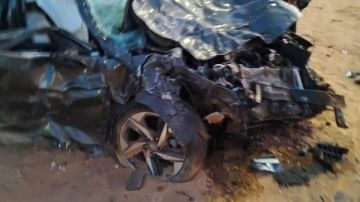 الصور الأولي لحادث تصادم سيارتين بطريق الإسماعيلية مصر الصحراوي