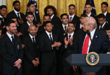 تعادلتم مع أفضل ناد مصري .. ماذا قال ترامب لميسي وزملائه في إنتر ميامي عن الأهلي؟ تعادلتم مع أفضل ناد مصري .. ماذا قال ترامب لميسي وزملائه في إنتر ميامي عن الأهلي؟