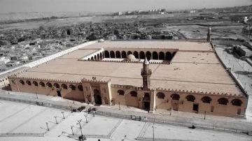 ما سر بناء مسجد عمرو بن العاص كأول مسجد في مصر وإفريقيا؟ فيديو