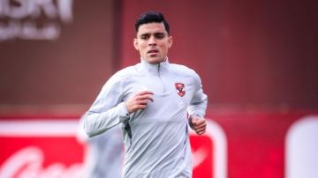 ناقد رياضي يصدم جماهير الأهلي بشأن بن شرقي ناقد رياضي يصدم جماهير الأهلي بشأن بن شرقي