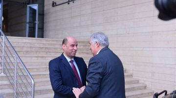 وزير العمل يزور جامعة الجيزة الجديدة .. ويؤكد: تعاون مشترك في التدريب وملتقيات التوظيف وزير العمل يزور جامعة الجيزة الجديدة .. ويؤكد: تعاون مشترك في التدريب وملتقيات التوظيف