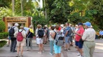 1000 سائح أجنبي يزورون الحديقة النباتية خلال عيد الفطر بأسوان 1000 سائح أجنبي يزورون الحديقة النباتية خلال عيد الفطر بأسوان