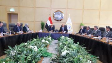 اتفاق بين النقل والري.. الإسراع بنهو إجراءات أراضي المشروعات الكبرى اتفاق بين النقل والري.. الإسراع بنهو إجراءات أراضي المشروعات الكبرى