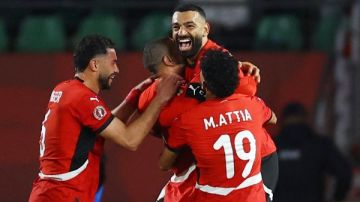 الضرر يقترب من مصر.. تقارير تكشف تداعيات نقل مباريات إيران إلى المكسيك في كأس العالم الضرر يقترب من مصر.. تقارير تكشف تداعيات نقل مباريات إيران إلى المكسيك في كأس العالم