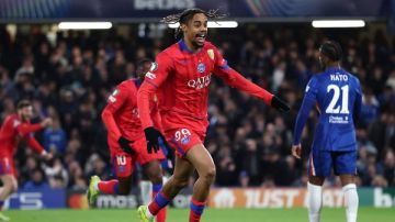 باريس سان جيرمان يكرر فوزه على تشيلسي ويبلغ ربع النهائي باريس سان جيرمان يكرر فوزه على تشيلسي ويبلغ ربع النهائي