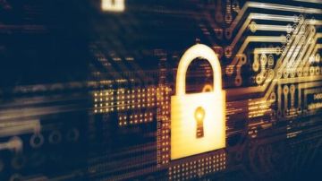 كيفية حماية حساباتك على فيسبوك وجوجل وإنستجرام من الاختراق كيفية حماية حساباتك على فيسبوك وجوجل وإنستجرام من الاختراق