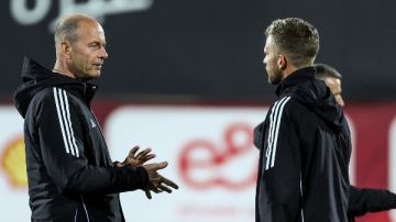 الجهاز الفنى على المحك .. سيناريوهات الأهلي مع الدنماركي توروب بعد الهزيمة من طلائع الجيش