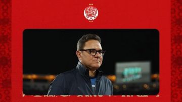 رسمياً.. الوداد يعلن رحيل بن هاشم عن تدريب الفريق