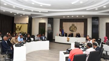 محافظ أسوان يوجه تحذيرات شديدة اللهجة لرؤساء المراكز والمدن وجميع القيادات التنفيذية