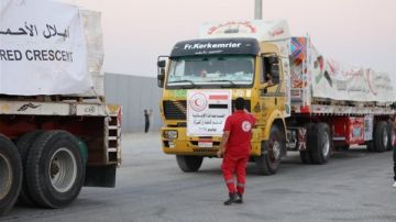 الهلال الأحمر: قافلة زاد العزة الـ166 تحمل أكثر من 3500 طن مساعدات إنسانية عاجلة