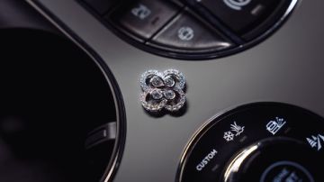 بنتلي تطلق سيارة مطعمة بالألماس من الداخل