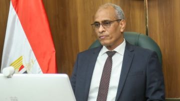 محافظ كفر الشيخ يتابع تطبيق غلق المحال التجارية: لا تهاون مع المخالفين صور