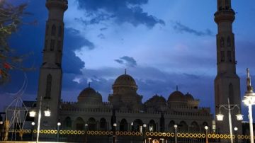 تقلبات جوية .. أمطار متوسطة تضرب مناطق متفرقة بمدينة الغردقة