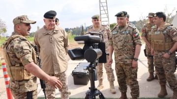 رئيس الأركان الأردني: المسيرات وأنظمة مكافحتها تمثل محورا رئيسا في الحروب الحديثة رئيس الأركان الأردني: المسيرات وأنظمة مكافحتها تمثل محورا رئيسا في الحروب الحديثة