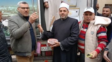 أوقاف الشرقية تسلم 5 أطنان من اللحوم للتضامن الاجتماعي لتوزيعها على الأسر الأولى بالرعاية أوقاف الشرقية تسلم 5 أطنان من اللحوم للتضامن الاجتماعي لتوزيعها على الأسر الأولى بالرعاية