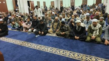 احتفالية كبرى بليلة القدر في ساحة الشيخ الطيب بالقرنة.. صور