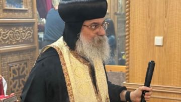 الأنبا أباكير يترأس صلوات عشية عيد نياحة البابا كيرلس السادس