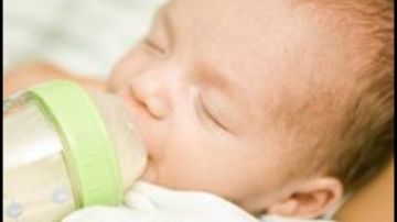 متاعب أول سنة.. نصائح هامة للأم التي يستيقظ طفلها طوال الليل متاعب أول سنة.. نصائح هامة للأم التي يستيقظ طفلها طوال الليل