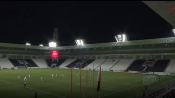 إيقاف مفاجئ لمباراة الغرافة والأهلي في دوري نجوم قطر