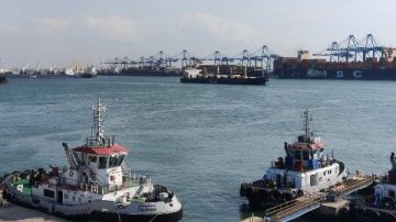 انتظام التشغيل بميناء دمياط في آخر أيام عيد الفطر