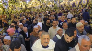 بحضور برلمانيون ونجوم الفن والإعلام.. نهال طايل تستقبل العزاء في والدها صور بحضور برلمانيون ونجوم الفن والإعلام.. نهال طايل تستقبل العزاء في والدها صور