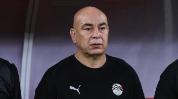 حسام حسن: فوزنا مستحق على السعودية ومكاسب متعددة رغم غياب صلاح.. والاستعداد لإسبانيا يبدأ فورا حسام حسن: فوزنا مستحق على السعودية ومكاسب متعددة رغم غياب صلاح.. والاستعداد لإسبانيا يبدأ فورا