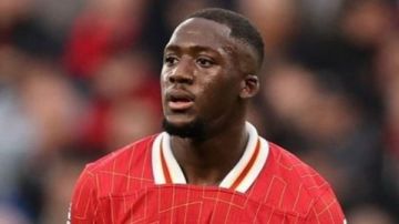 حمى الصفقات تمتد إلى أنفيلد.. نجم جديد من ليفربول يدخل دائرة اهتمامات الدوري السعودي