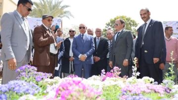 رئيس جامعة المنيا يفتتح معرض زهور الربيع التاسع