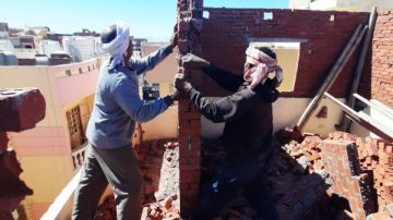 حي جنوب الغردقة يزيل روف مخالفا بالكوثر ويوقف أعمال حفر دون ترخيص بالذهبية