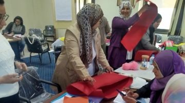 إعداد مدربين مؤهلين لقيادة عملية التطوير داخل الحضانات بالأقصر إعداد مدربين مؤهلين لقيادة عملية التطوير داخل الحضانات بالأقصر