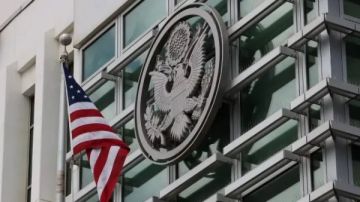 الخارجية الأمريكية تسمح لموظفيها غير الضروريين في قبرص بالمغادرة