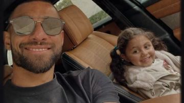 بحبك من قبل ما تنوري دنيتي .. عمرو السوليه يحتفل بعيد ميلاد نجلته