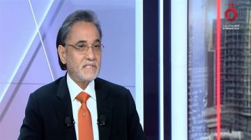 منذ اللحظة الأول.. عبد الرحيم علي يكشف جهود مصر لاحتواء الحرب فيديو منذ اللحظة الأول.. عبد الرحيم علي يكشف جهود مصر لاحتواء الحرب فيديو