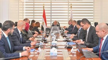 وزير الاستثمار: الدولة تولي اهتماما كبيرا بجهود توطين صناعة السيارات وزيادة الصادرات وزير الاستثمار: الدولة تولي اهتماما كبيرا بجهود توطين صناعة السيارات وزيادة الصادرات