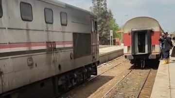 تعطل مفاجئ في جرار قطار بالمنوفية والدفع بآخر لسحبه وإعادة الحركة تعطل مفاجئ في جرار قطار بالمنوفية والدفع بآخر لسحبه وإعادة الحركة