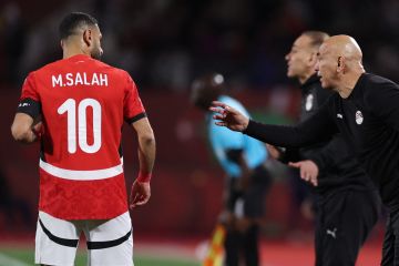 ماذا قال حسام حسن عن احتمالية انتقال صلاح إلى الدوري السعودي؟