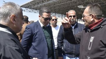 نائب محافظ بورسعيد يتفقد الميناء البري لمتابعة الالتزام بالأجرة بعد العيد صور