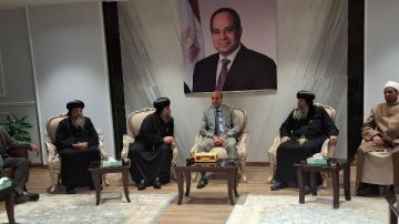 سكرتير المجمع المقدس يهنئ محافظ أسيوط بعيد الفطر المبارك