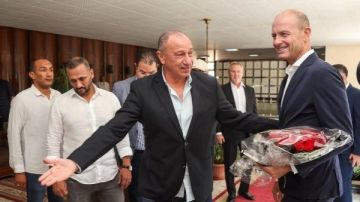 صدمة للأهلي.. خالد الغندور يفجر مفاجأة حال رحيل ييس توروب