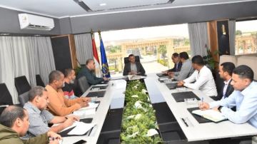 محافظ أسوان يشدد لتكثيف الجهود للارتقاء بمنظومة المياه والصرف الصحي محافظ أسوان يشدد لتكثيف الجهود للارتقاء بمنظومة المياه والصرف الصحي